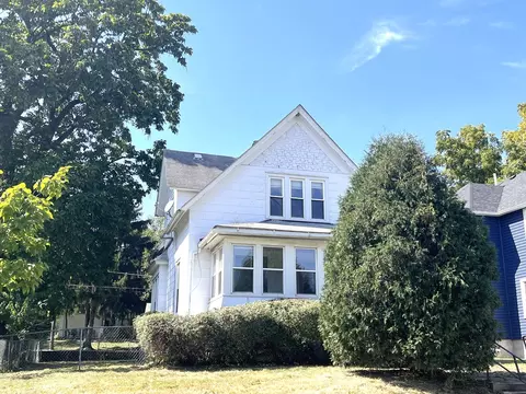 127 Illinois St, Joliet, IL 60435