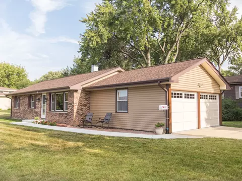 111 E Devon Ave, Bartlett, IL 60103 photo 3