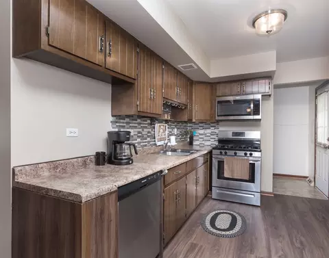 111 E Devon Ave, Bartlett, IL 60103 photo 6
