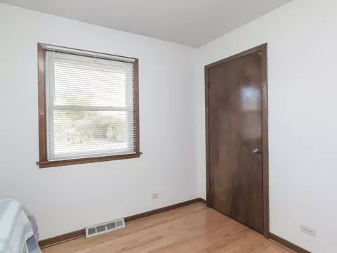 111 E Devon Ave, Bartlett, IL 60103 photo 13