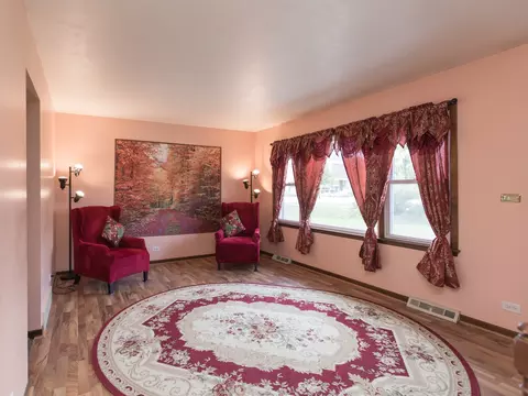 111 E Devon Ave, Bartlett, IL 60103 photo 4