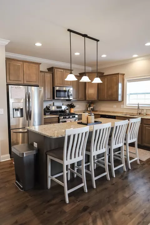 Kitchen - 16415 S Mueller Cir, Plainfield, IL 60586 photo 2 of 2