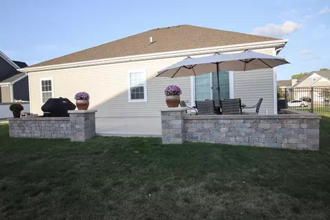 Exterior - 16415 S Mueller Cir, Plainfield, IL 60586 photo 5 of 9