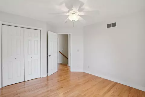 Bedroom - 905 Switchgrass Ln, Champaign, IL 61822 photo 4 of 9