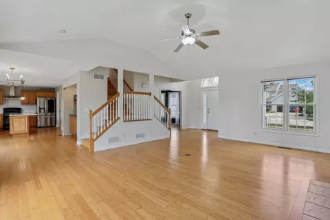 Living - 905 Switchgrass Ln, Champaign, IL 61822 photo 3 of 6