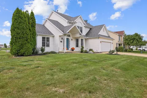 Exterior - 905 Switchgrass Ln, Champaign, IL 61822 photo 2 of 7