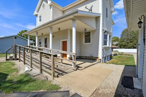 Exterior - 312 E Springfield Rd, Arcola, IL 61910 photo 6 of 8