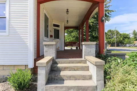 Exterior - 312 E Springfield Rd, Arcola, IL 61910 photo 3 of 8