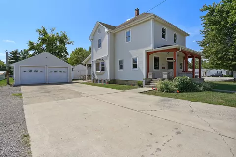 Other - 312 E Springfield Rd, Arcola, IL 61910 photo 1 of 6