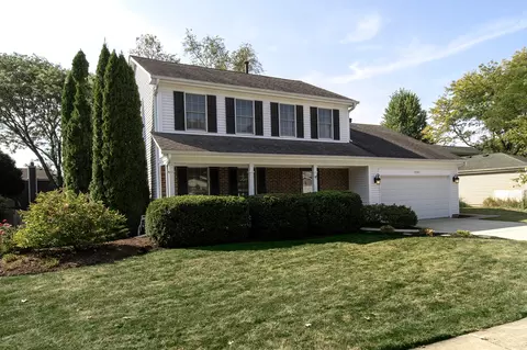 1121 Tracy Ln, Libertyville, IL 60048