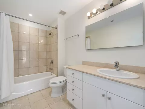 8 E Randolph St #1904, Chicago, IL 60601 photo 12
