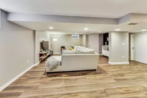 820 Sunset Rd, Wheaton, IL 60189 photo 18