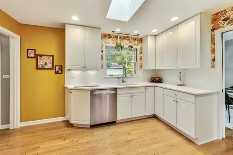 820 Sunset Rd, Wheaton, IL 60189 photo 7
