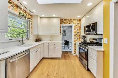 820 Sunset Rd, Wheaton, IL 60189 photo 8