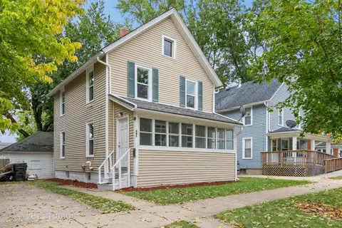 645 Wilder St, Aurora, IL 60506