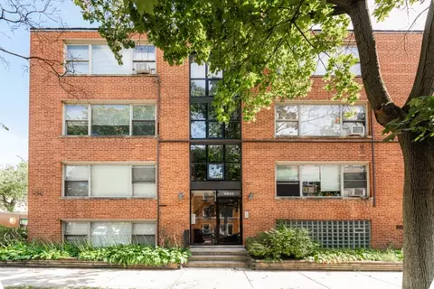 6833 N Oakley Ave #2A, Chicago, IL 60645