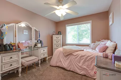 668 Claridge Cir, Hoffman Estates, IL 60169 photo 18