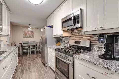 668 Claridge Cir, Hoffman Estates, IL 60169 photo 8