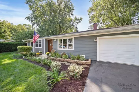 Exterior - 3709 Anne St, Mchenry, IL 60050 photo 2 of 7