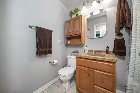 Bath - 3709 Anne St, Mchenry, IL 60050 photo 2 of 2