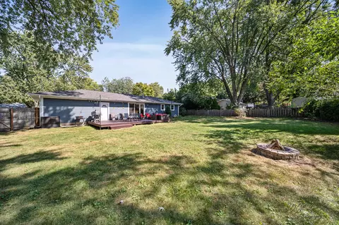 Exterior - 3709 Anne St, Mchenry, IL 60050 photo 6 of 7