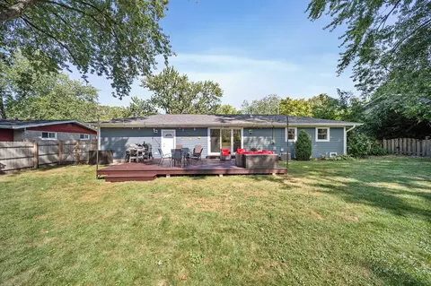Exterior - 3709 Anne St, Mchenry, IL 60050 photo 5 of 7