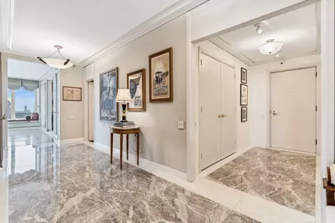 161 E Chicago Ave #54B, Chicago, IL 60611 photo 2