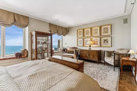 161 E Chicago Ave #54B, Chicago, IL 60611 photo 22
