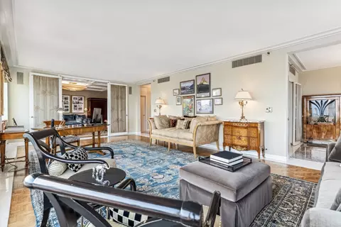 161 E Chicago Ave #54B, Chicago, IL 60611 photo 7