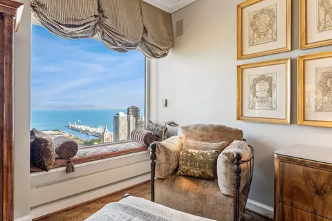 161 E Chicago Ave #54B, Chicago, IL 60611 photo 23