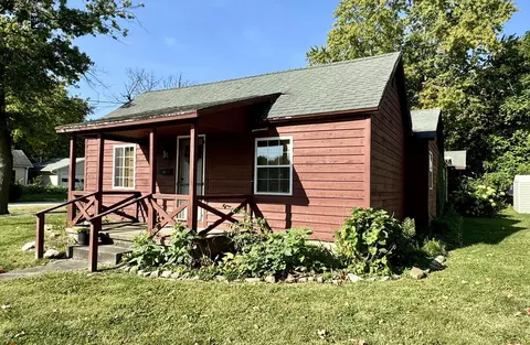 210 S West St, Homer, IL 61849