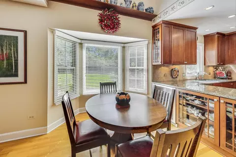 4763 Middle Rd, Gurnee, IL 60031 photo 10