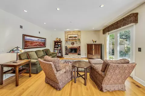 4763 Middle Rd, Gurnee, IL 60031 photo 12