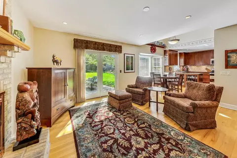 4763 Middle Rd, Gurnee, IL 60031 photo 13