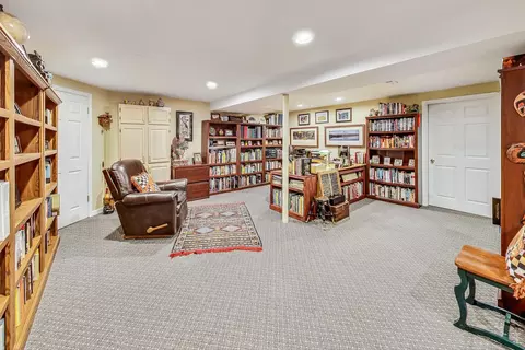 4763 Middle Rd, Gurnee, IL 60031 photo 28