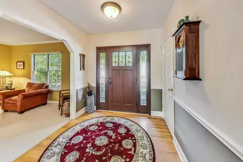 4763 Middle Rd, Gurnee, IL 60031 photo 3