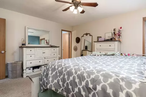 Bedroom - 409 Fox Dr, South Beloit, IL 61080 photo 3 of 8