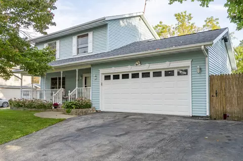 408 W Main St, Mount Morris, IL 61054