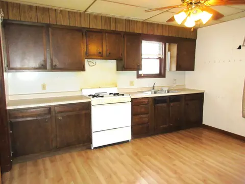 305 Oak St, Cedar Point, IL 61316 photo 8