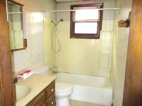 305 Oak St, Cedar Point, IL 61316 photo 11