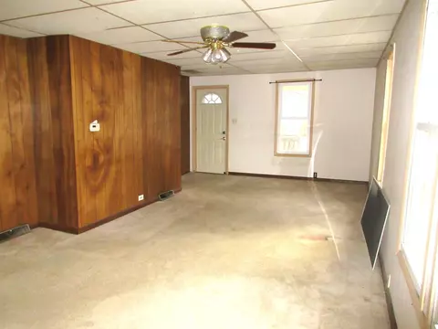 305 Oak St, Cedar Point, IL 61316 photo 5