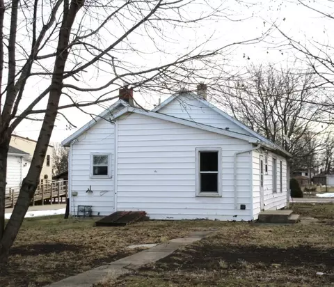 305 Oak St, Cedar Point, IL 61316 photo 4