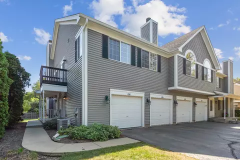 1596 Hickory Rd #0, Woodstock, IL 60098