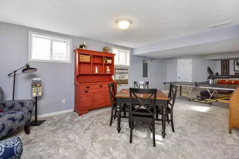 Dining - 2708 Stevenson Dr, Bloomington, IL 61704 photo 9 of 13