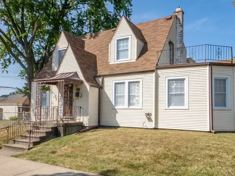 7606 W School St, Chicago, IL 60634