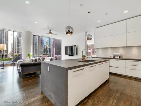Kitchen - 4 Elm St #6S, Chicago, IL 60611 photo 4 of 4
