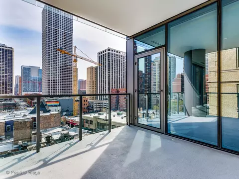 Exterior - 4 Elm St #6S, Chicago, IL 60611 photo 2 of 5