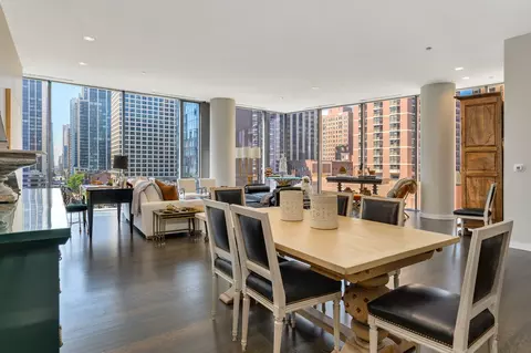 Dining - 4 Elm St #6S, Chicago, IL 60611 photo 1 of 2