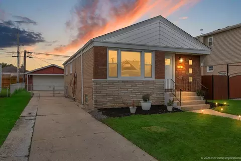 8161 S Tripp Ave, Chicago, IL 60652
