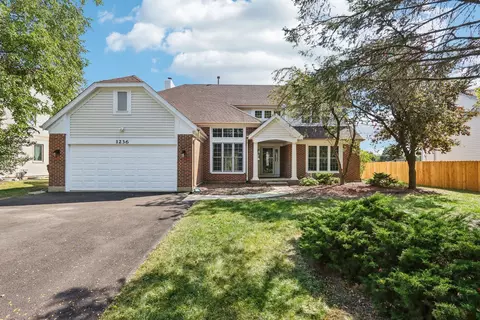 1236 Thorndale Ln, Lake Zurich, IL 60047